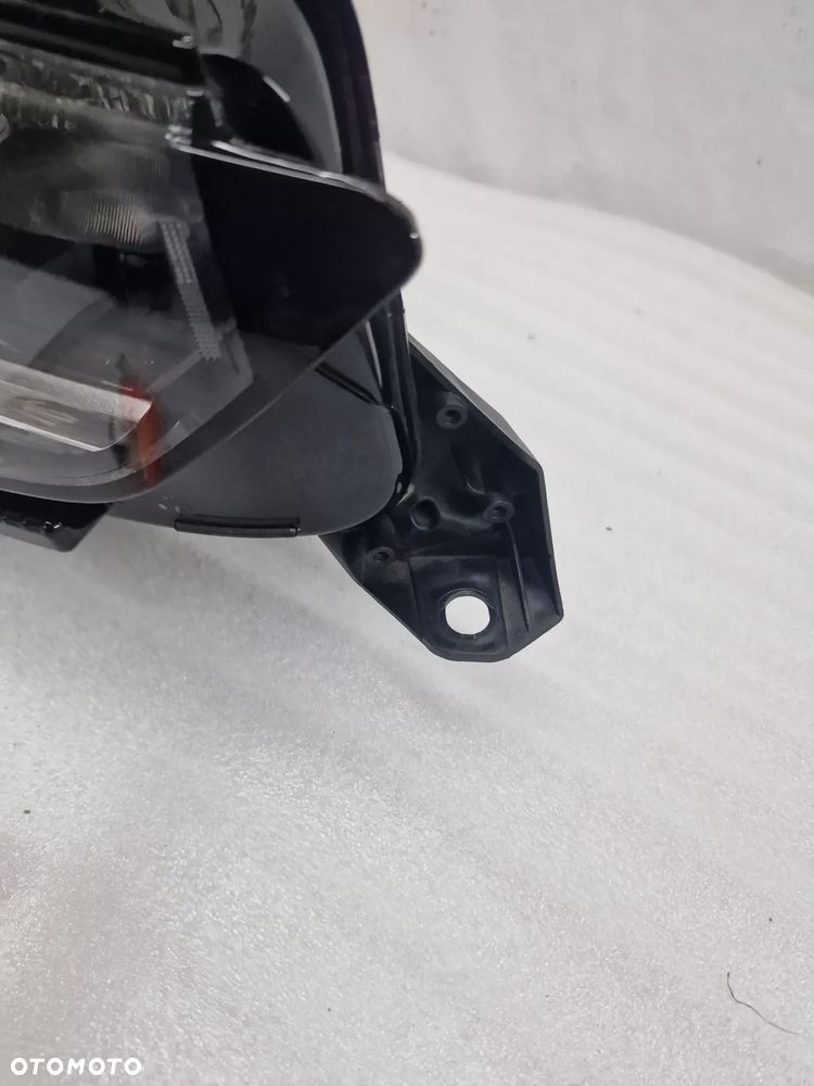 OPEL CORSA F 19- PRAWA ZWYKŁA LAMPA PRZEDNIA PRZÓD , NR 39162949 , NR AUKCJI LA758 - 18