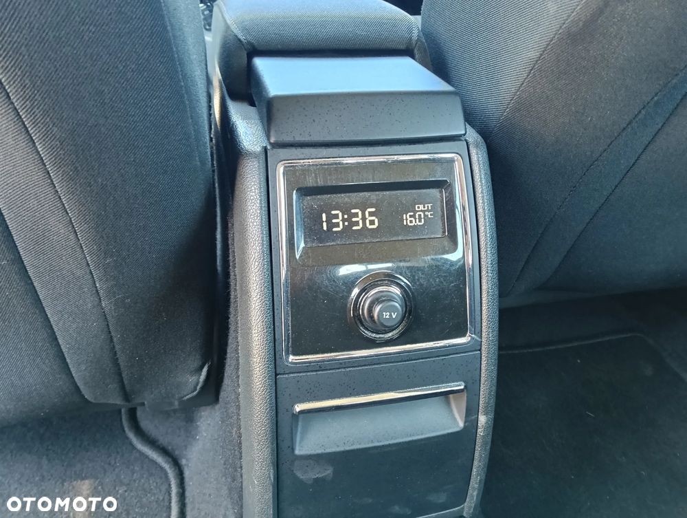 Skoda Superb 2.0 TDI Exclusive - 4