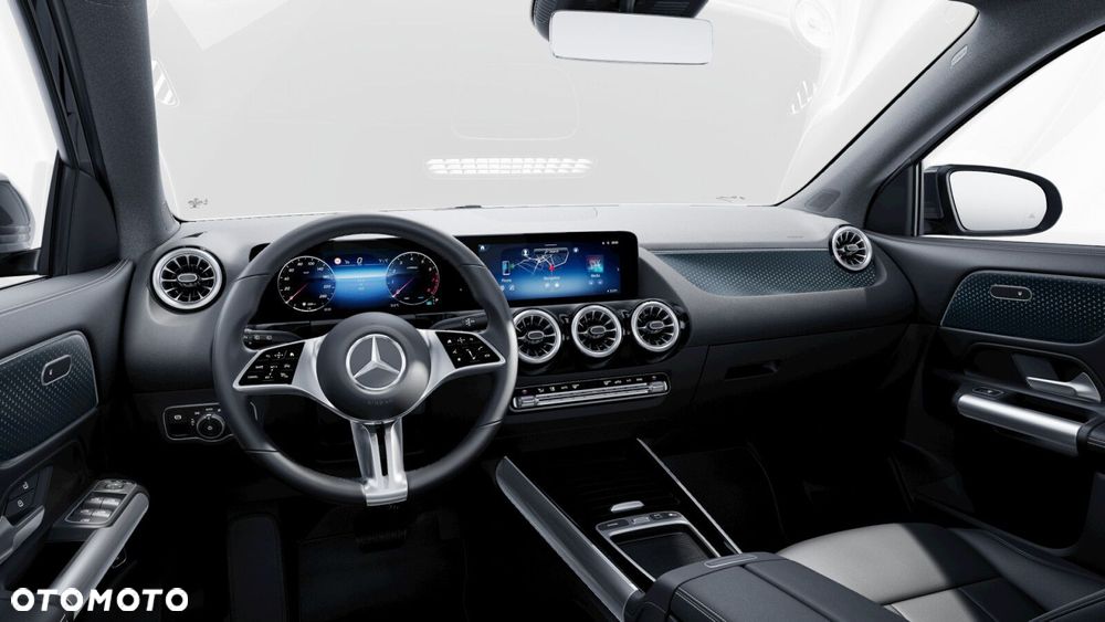 Mercedes-Benz GLA - 7