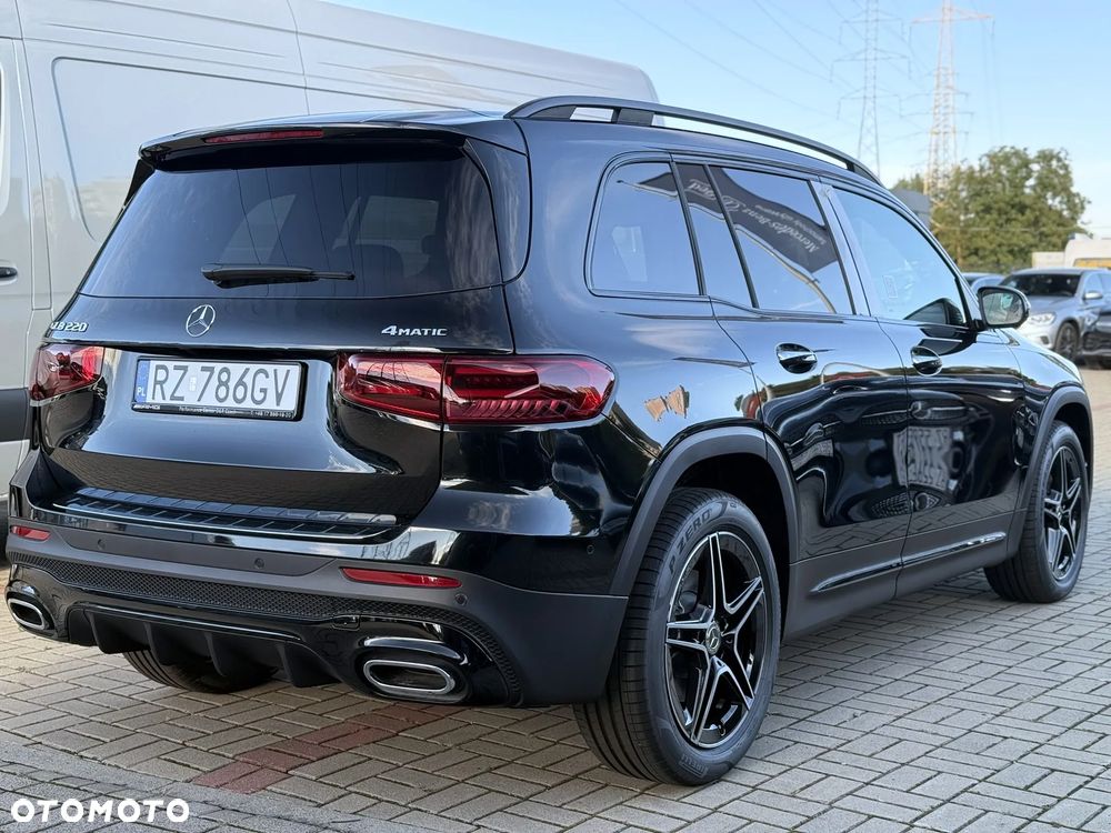 Mercedes-Benz GLB 220 mHEV 4-Matic AMG Line 8G-DCT - 7