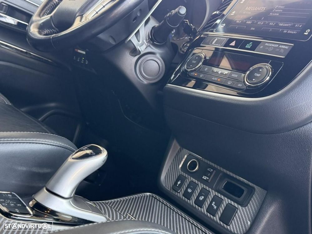 Mitsubishi Outlander 2.0 Instyle Navi - 15