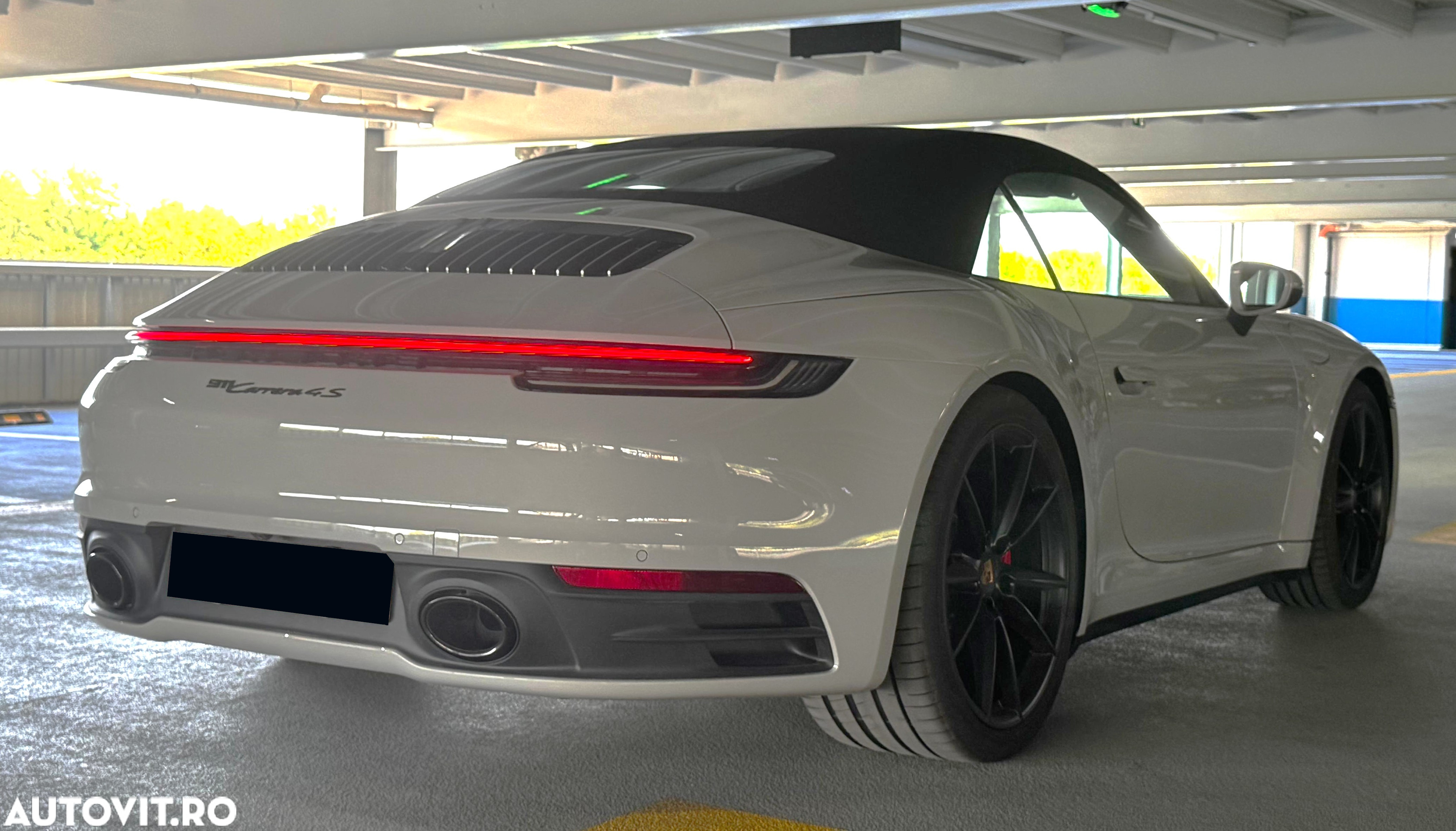 Porsche 911 Carrera 4S Cabriolet PDK - 10