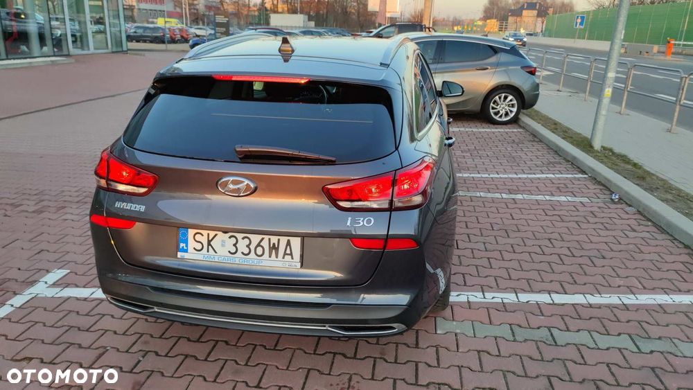 Hyundai i30 1.5 T-GDI 48V Smart - 13