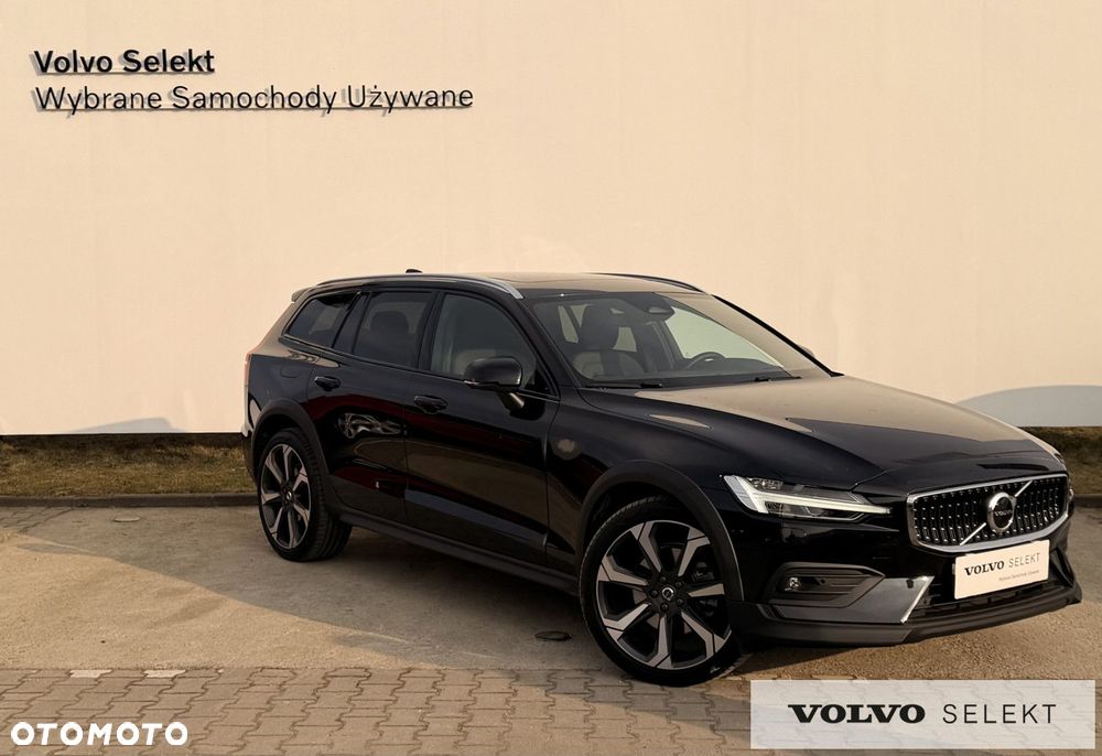Volvo V60 Cross Country - 6