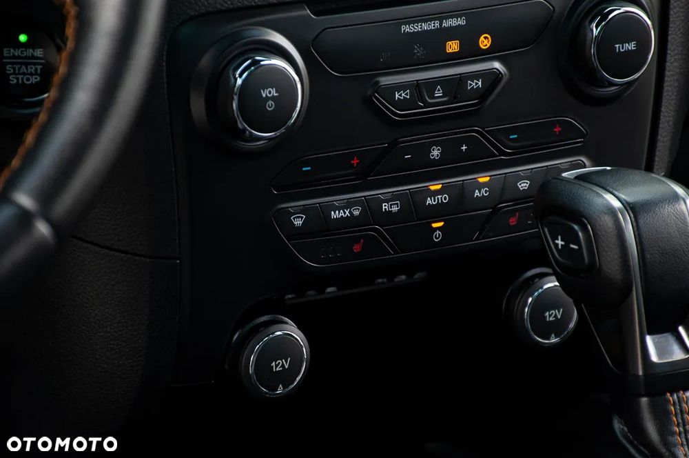 Ford Ranger 2.0 EcoBlue 4x4 DC Wildtrak - 32