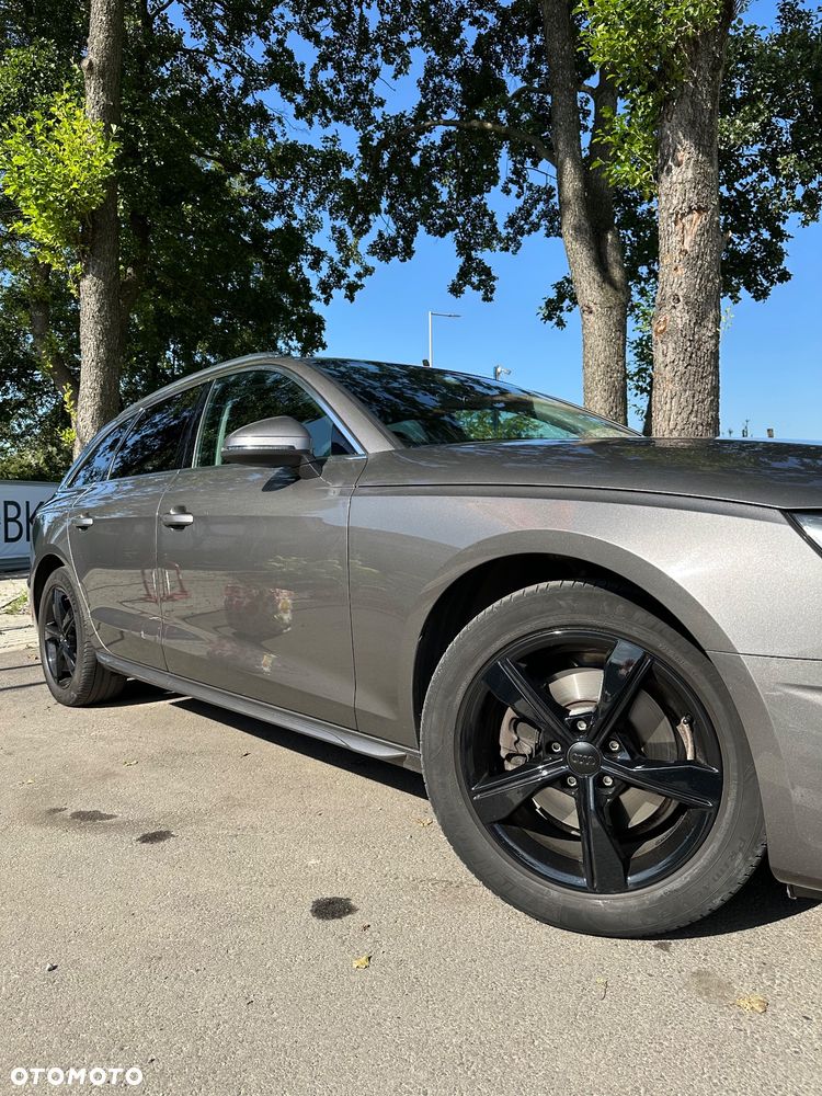 Audi A4 Avant 35 TFSI S tronic sport - 3
