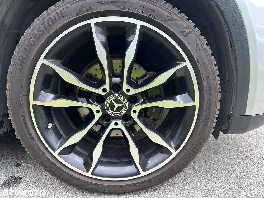 Mercedes-Benz GLA 180 d 7G-DCT AMG Line - 18