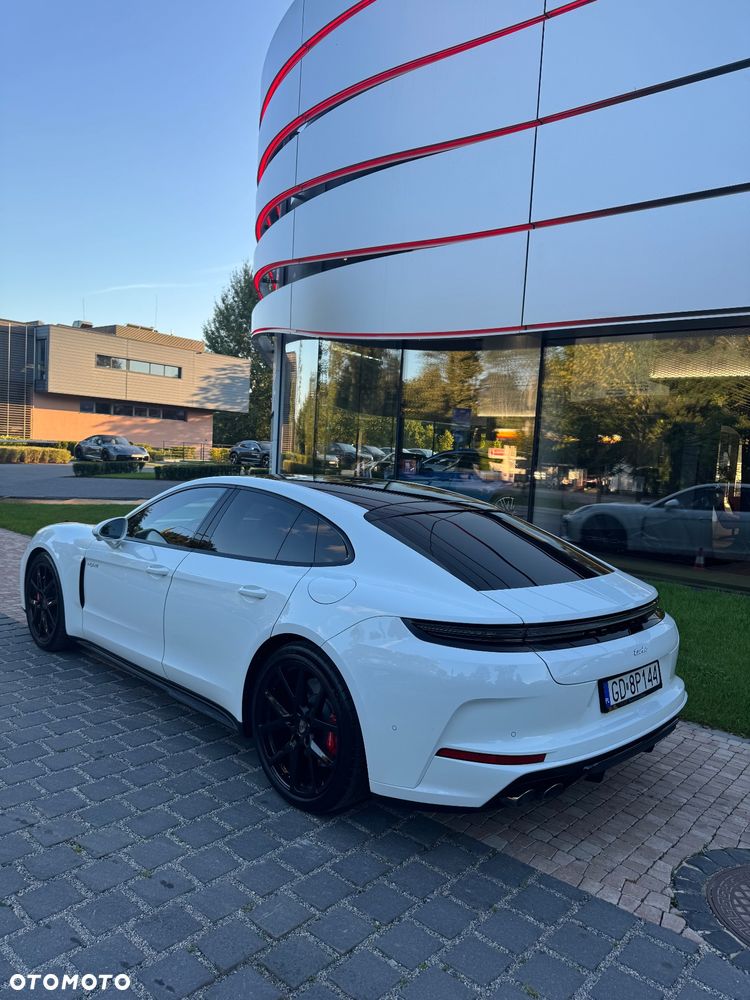 Porsche Panamera Turbo E-Hybrid PHEV - 5