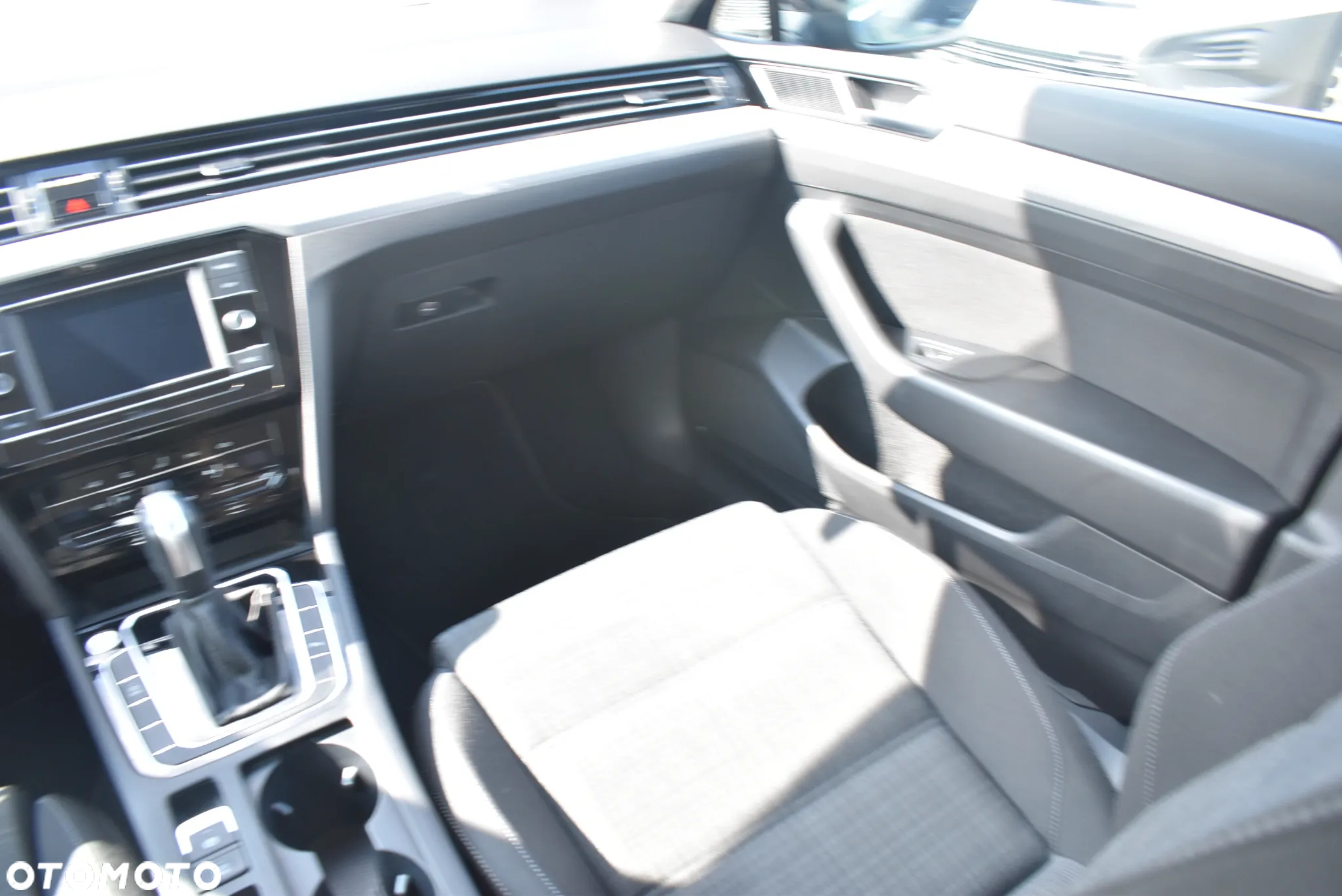 Volkswagen Passat 1.5 TSI EVO Business DSG - 20