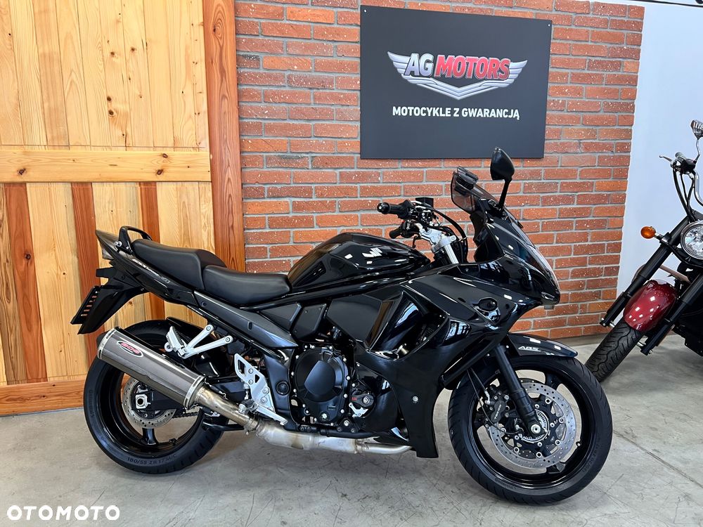 Suzuki GSX 1000 - 6