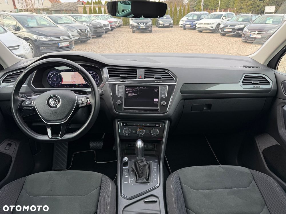 Volkswagen Tiguan - 11