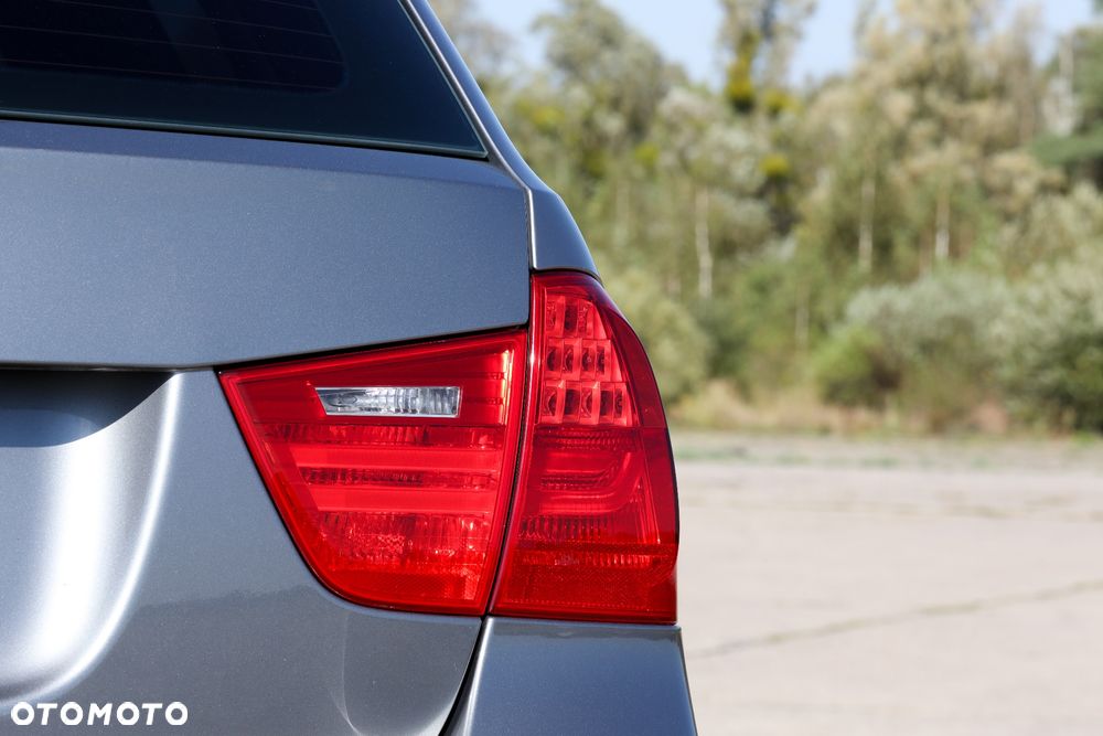 BMW Seria 3 - 12