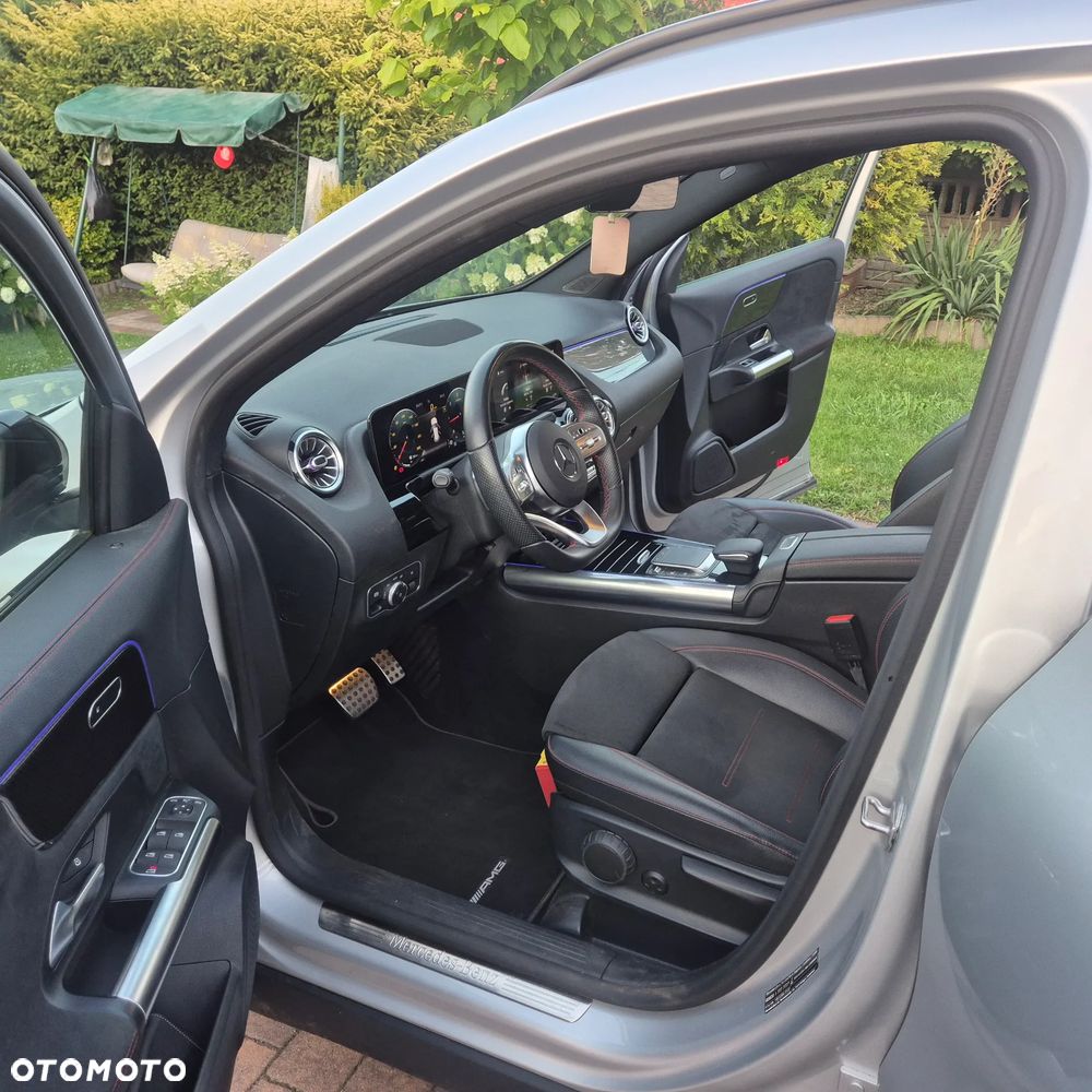 Mercedes-Benz GLA 180 d 8G-DCT AMG Line - 25