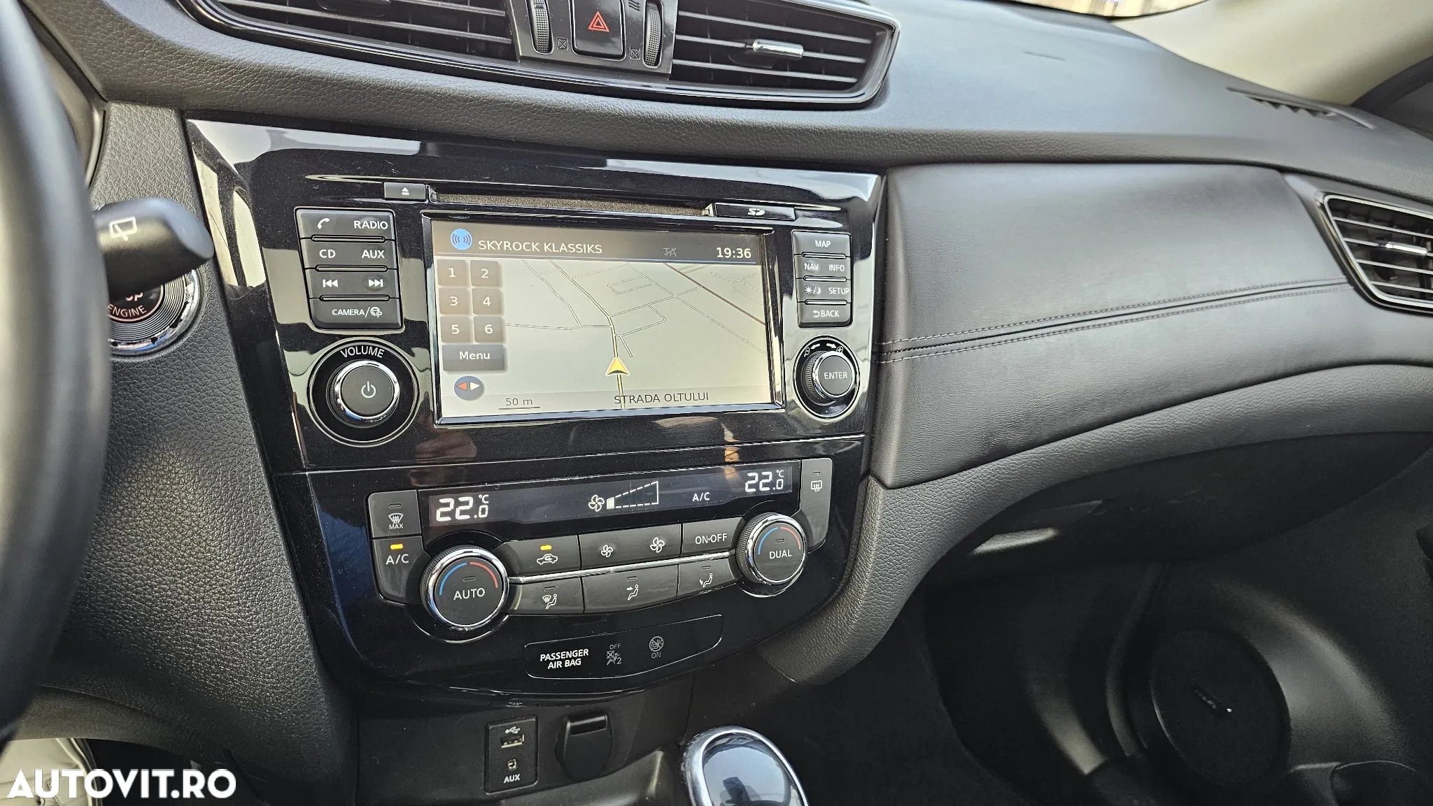 Nissan X-Trail 2.0 dCi ALL-MODE 4x4i Xtronic Tekna - 11