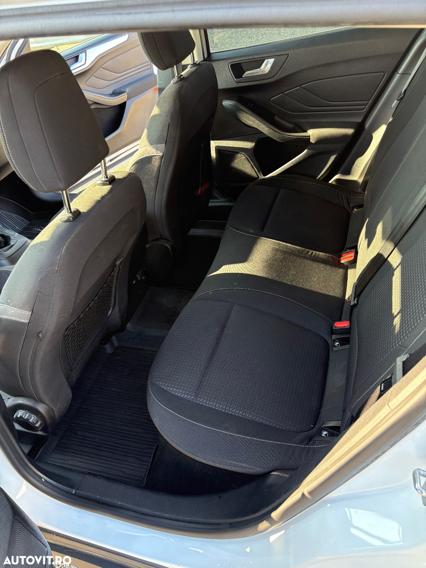 Ford Focus 1.5 EcoBlue Start-Stopp-System TITANIUM - 17