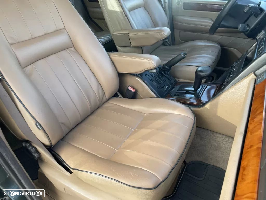 Land Rover Range Rover - 16