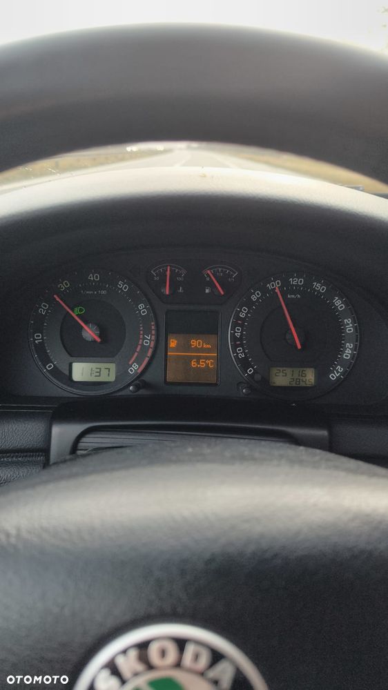 Skoda Superb 1.8 Turbo Comfort - 16