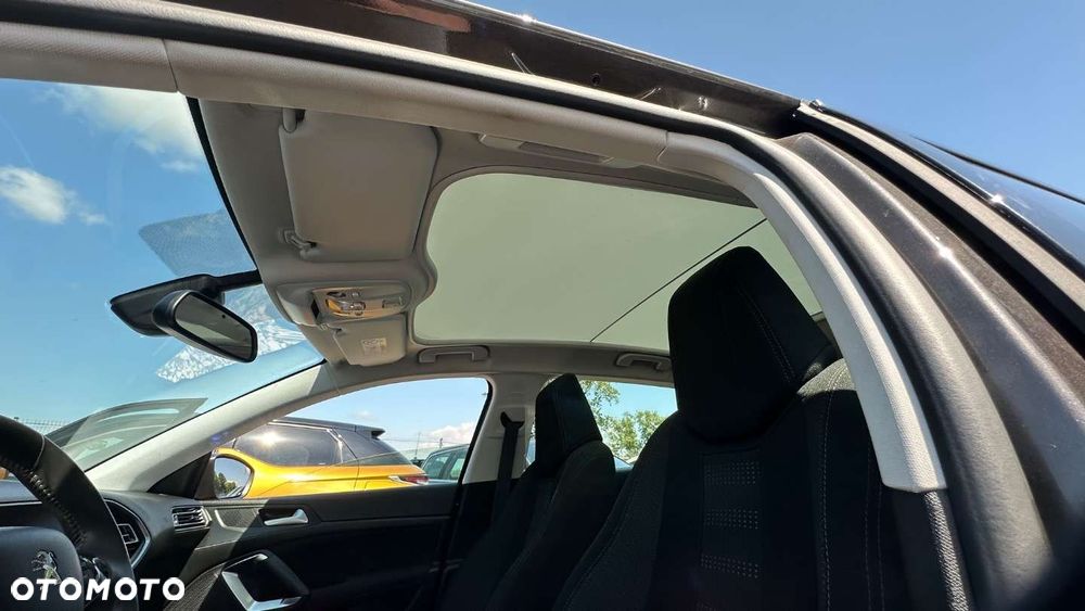 Peugeot 308 1.2 PureTech GPF Allure S&S EAT8 - 40