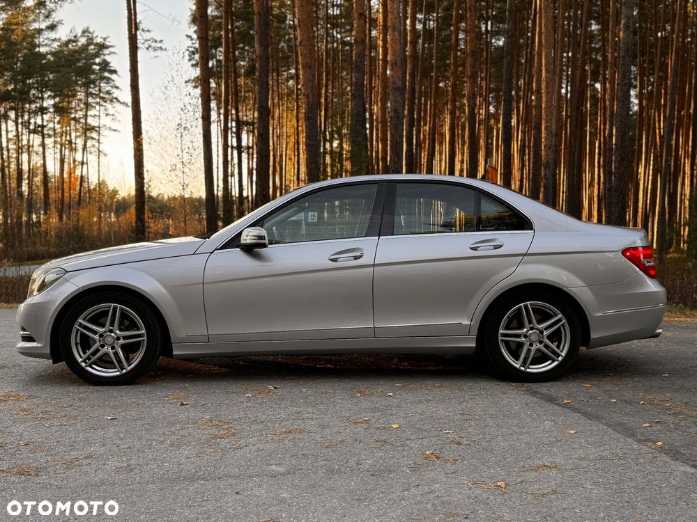 Mercedes-Benz C-Class 2013 photo 2