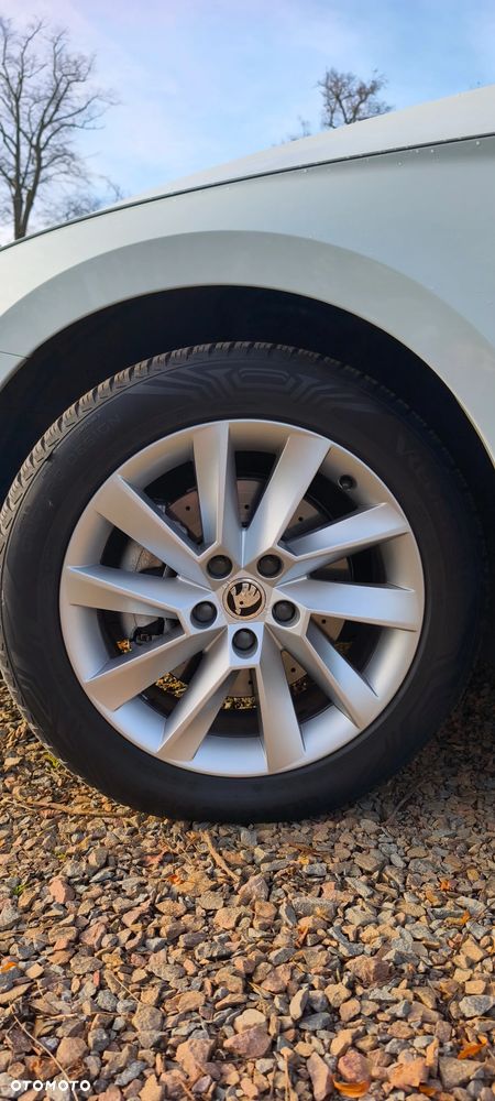 Skoda Superb 2.0 TDI Style DSG - 8