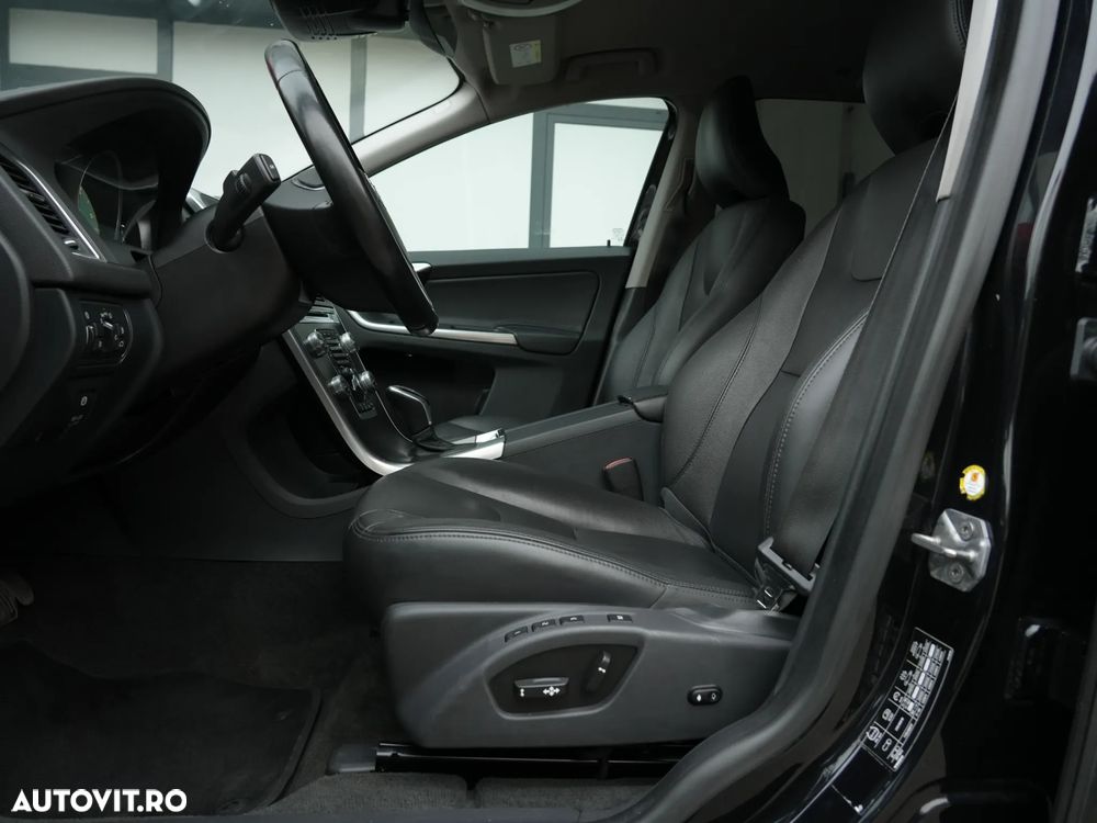 Volvo XC 60 D4 Geartronic Summum - 19