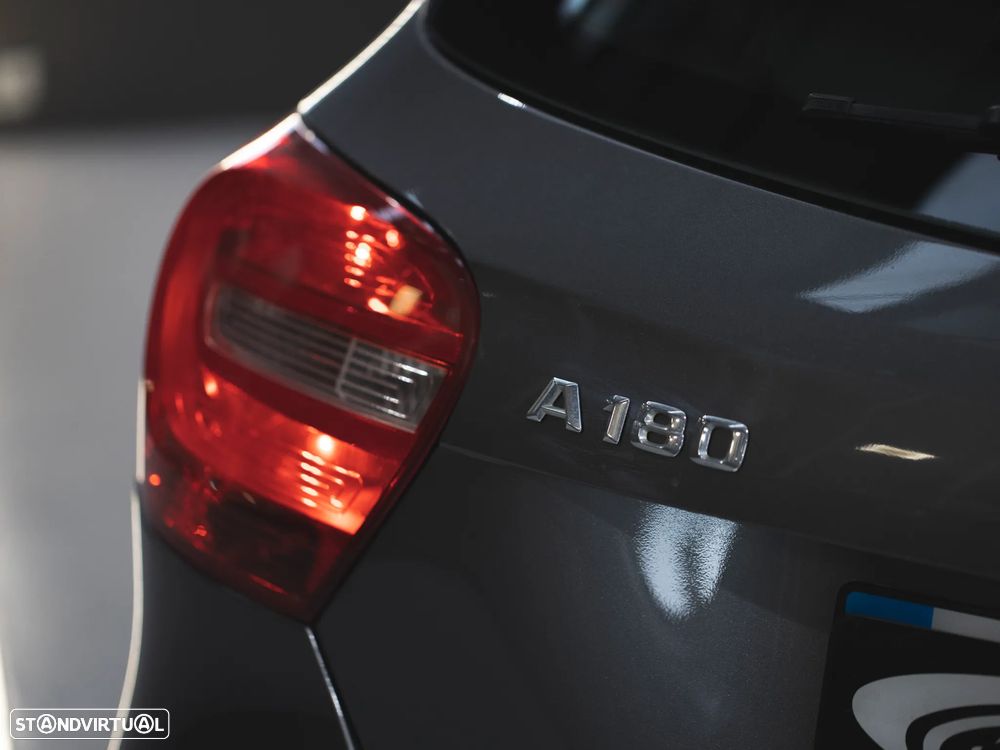 Mercedes-Benz A 180 CDI (BlueEFFICIENCY) Urban - 11