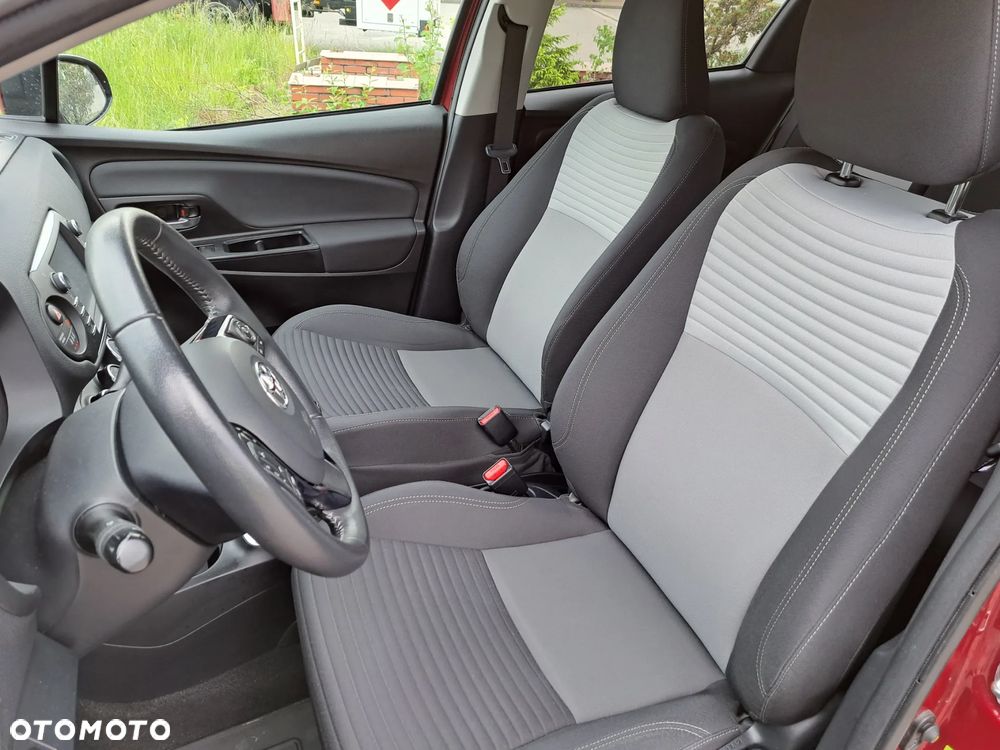 Toyota Yaris - 16