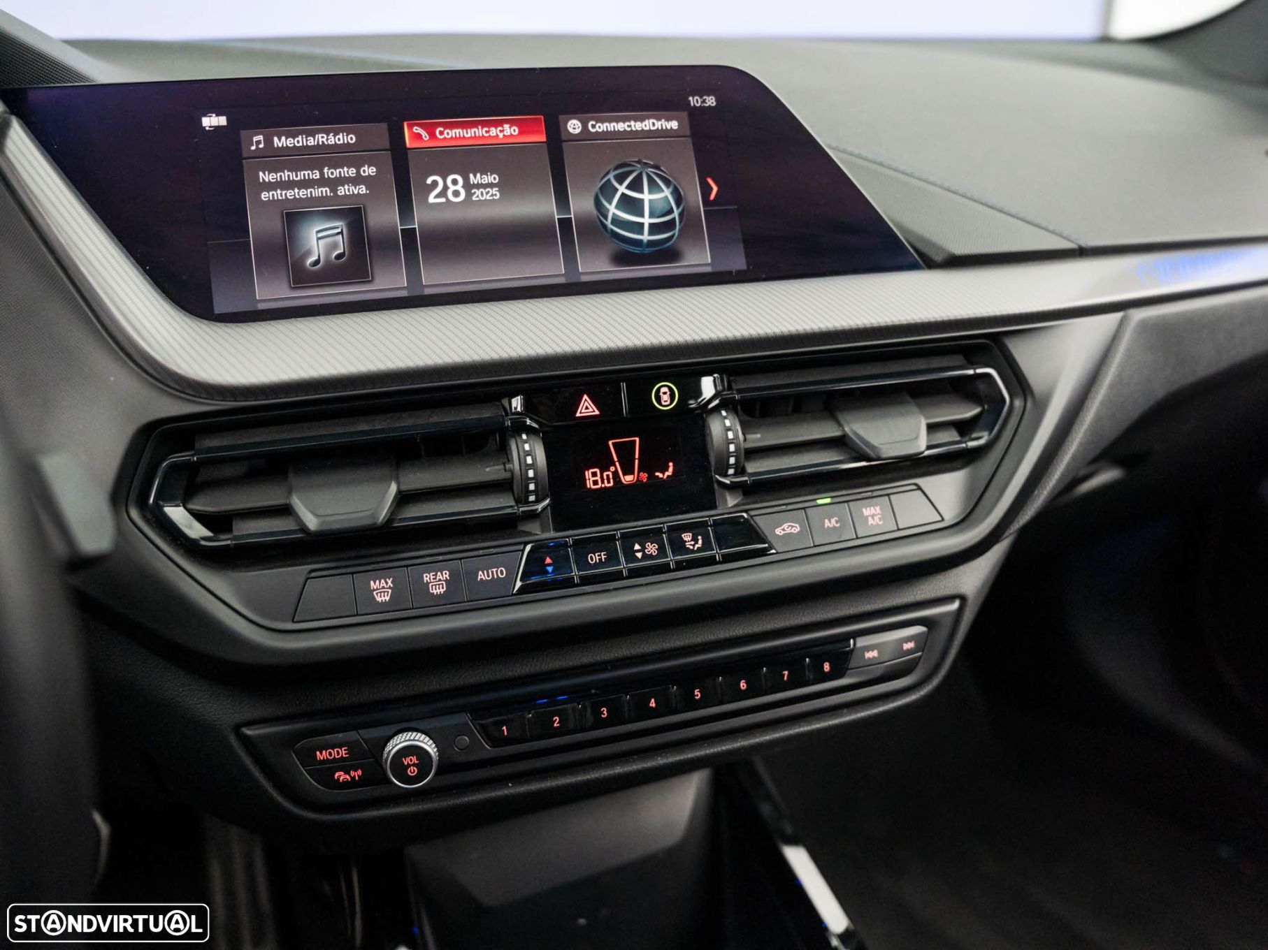 BMW 118 i Pack Desportivo M Auto - 27