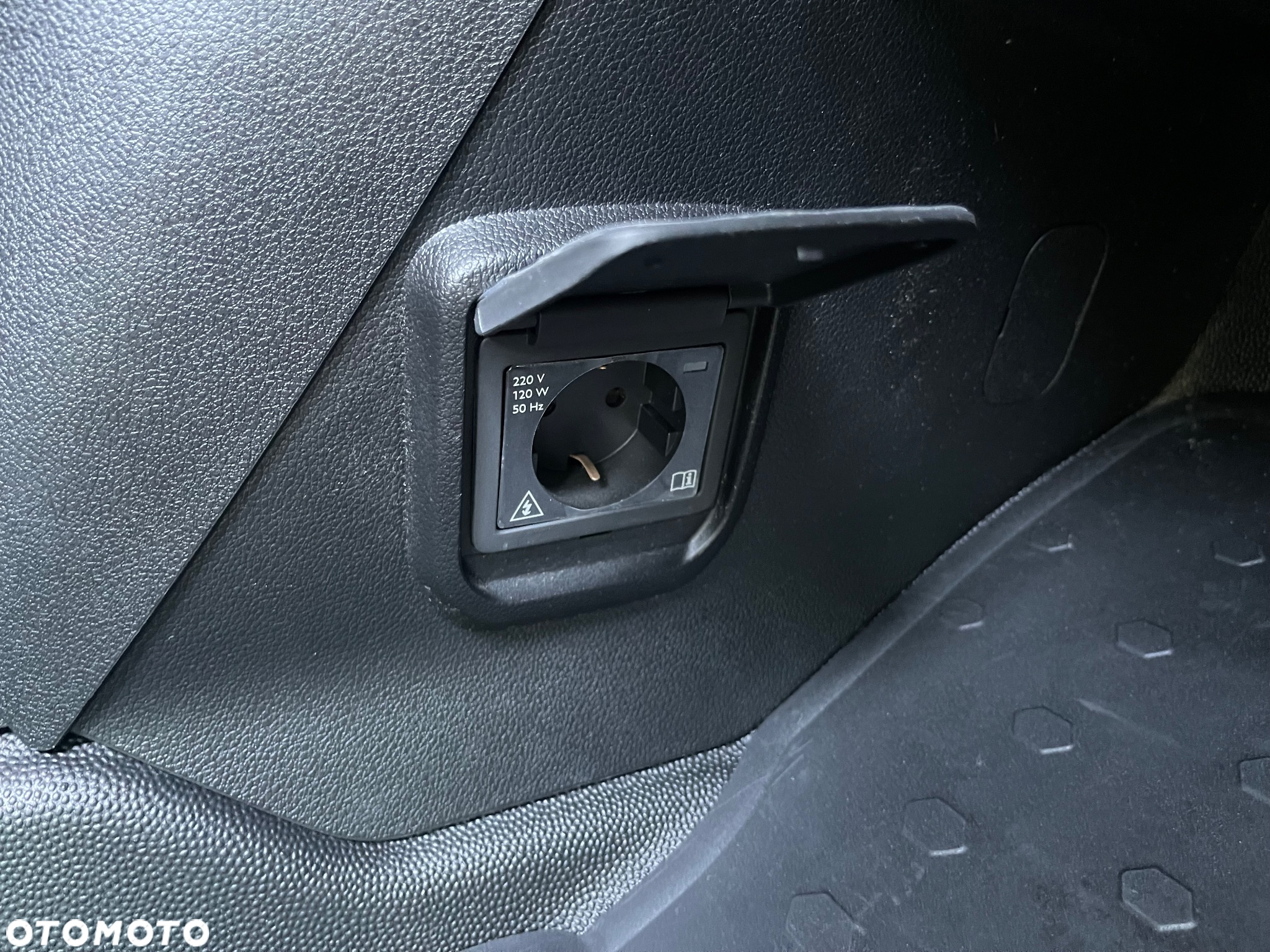 Peugeot Partner Long Automat 2x przesuwne drzwi Klimatyzacja PDC przód tył Po wymianie rozrządu - 13