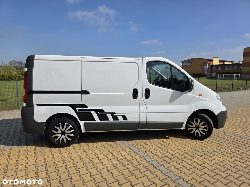 Opel Vivaro - 6
