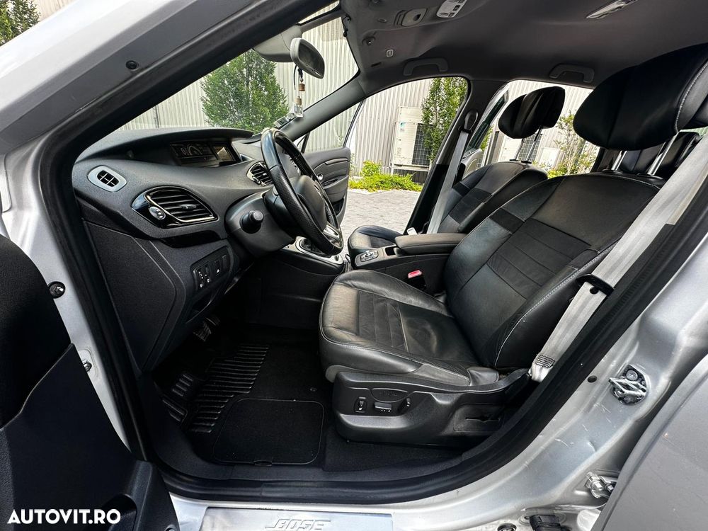 Renault Scenic - 5