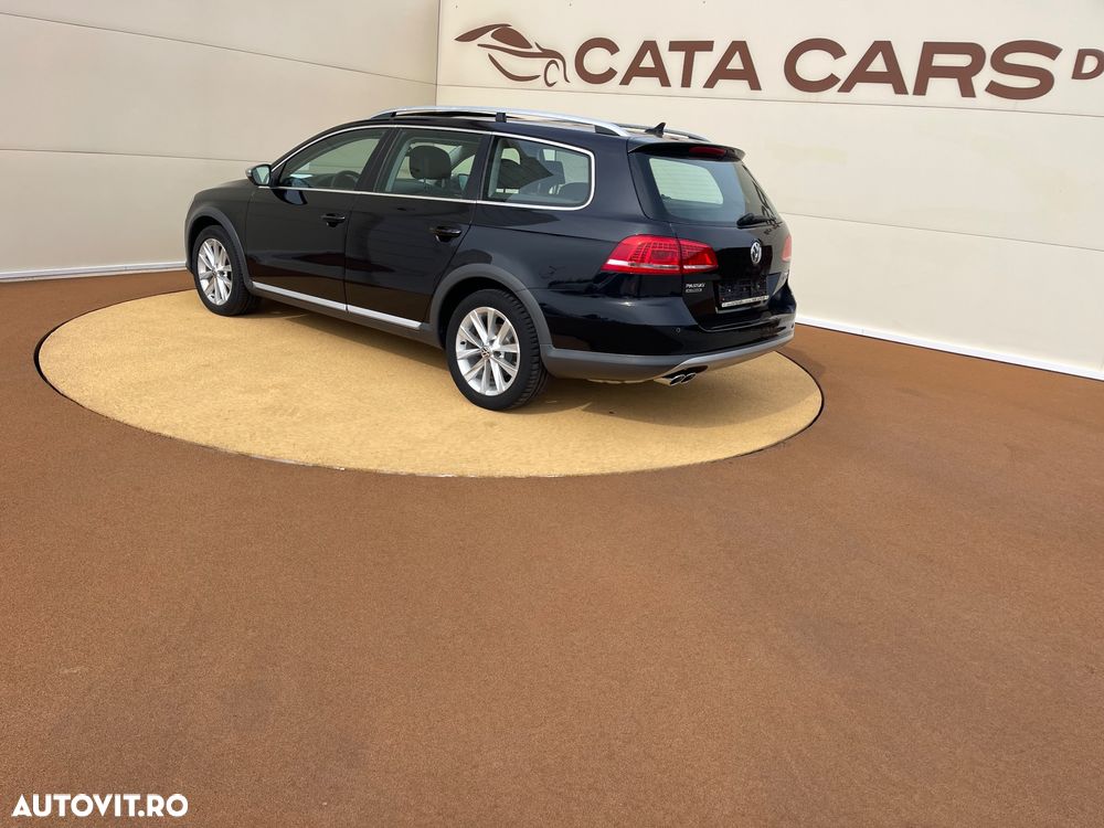 Volkswagen Passat Alltrack 2.0 TDI 4Motion BlueMotion Tec - 10