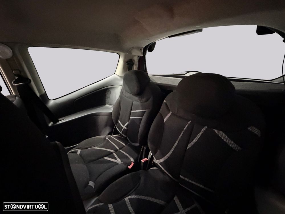 Citroën C2 1.4 HDi VTR - 29