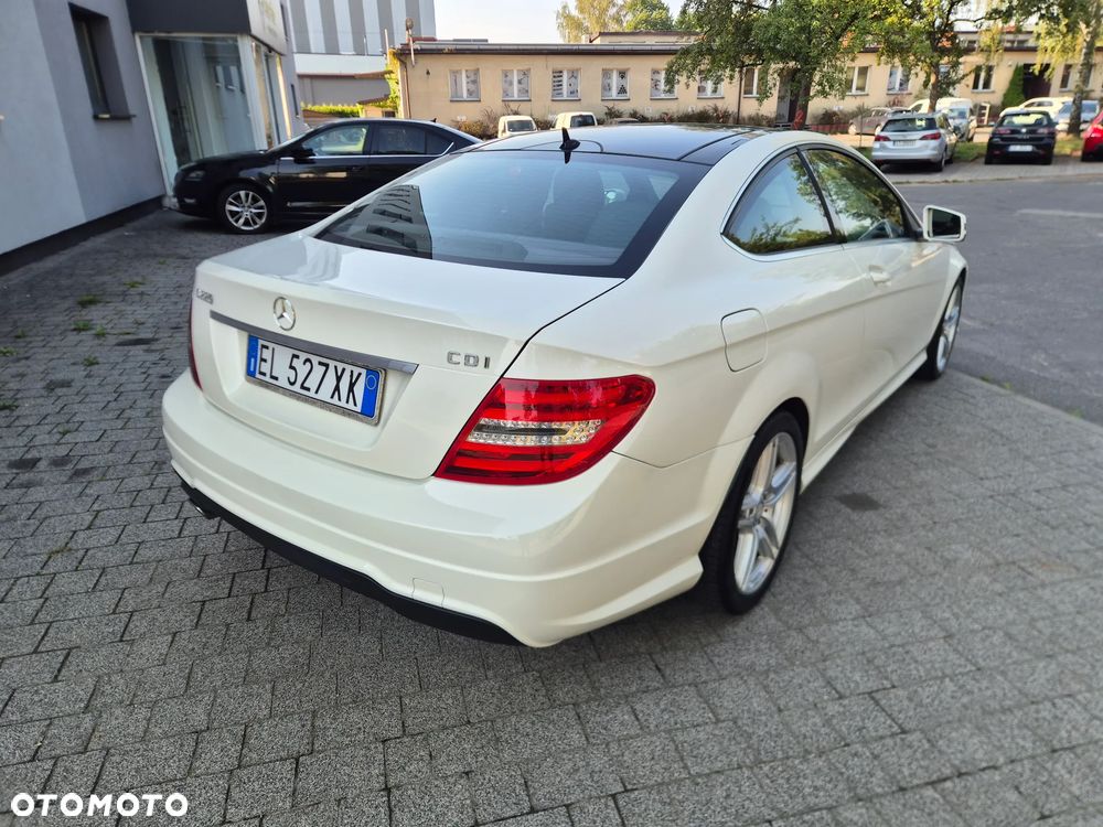 Mercedes-Benz Klasa C 220 CDI 7G-TRONIC Edition - 4