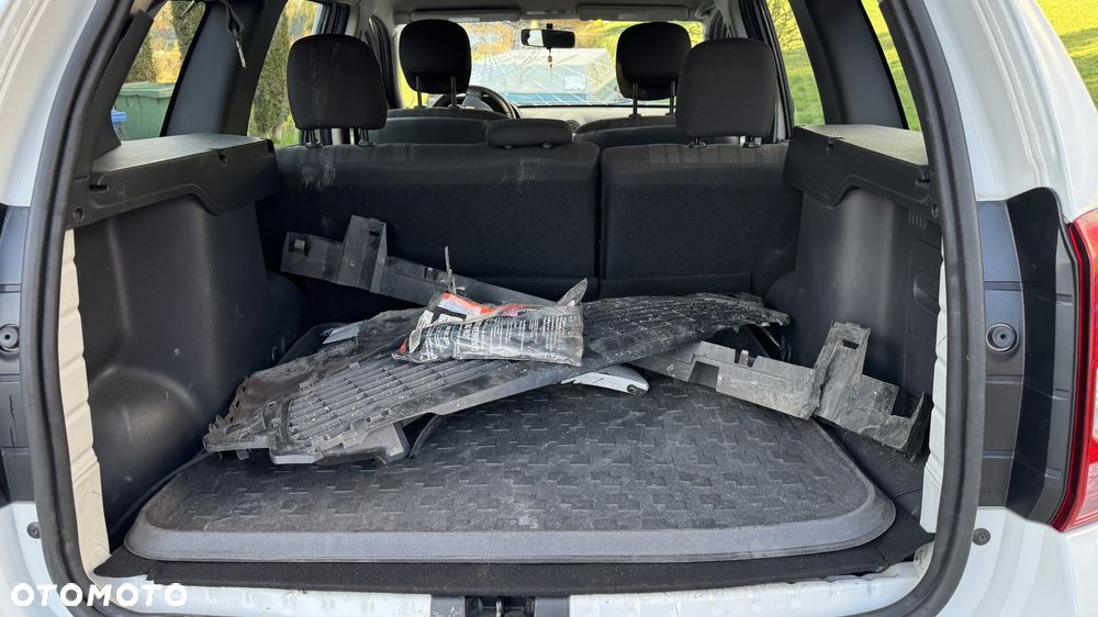 Dacia Duster 1.5 dCi Laureate 4x4 - 10