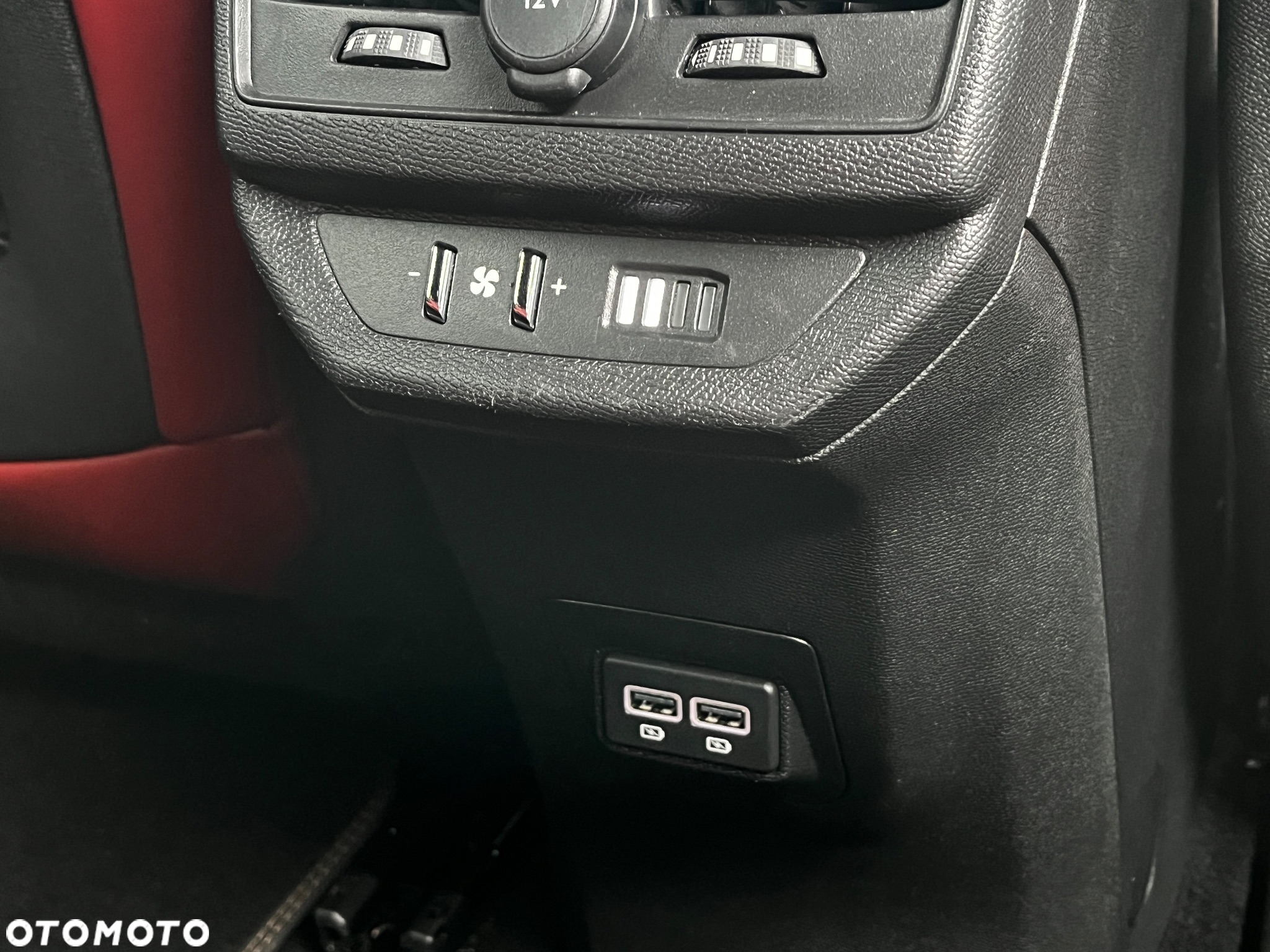 Peugeot 5008 1.6 PureTech GT S&S EAT8 - 31