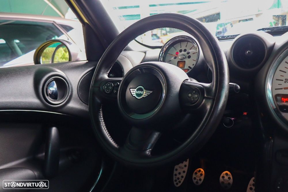 MINI Countryman Cooper D ALL4 - 16