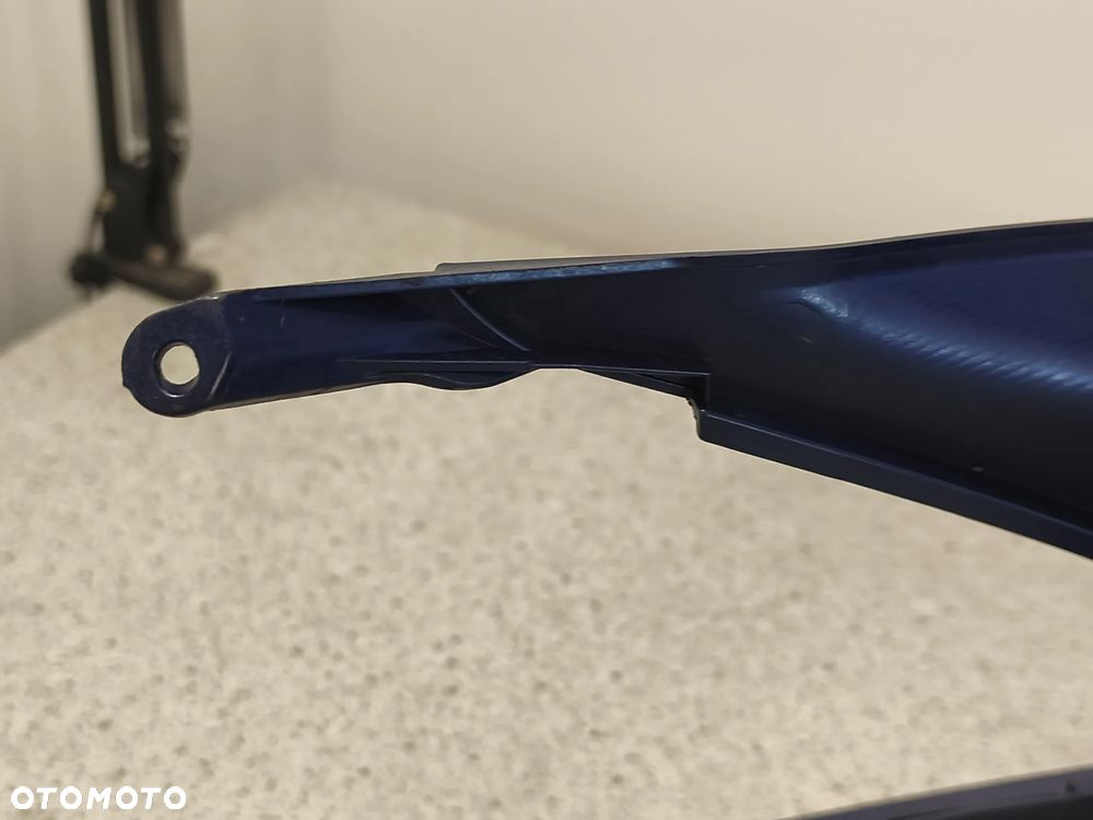 Owiewka, osłona, bok, boczek, zadupek ogon, łącznik zadupka Suzuki Burgman 125 - 26