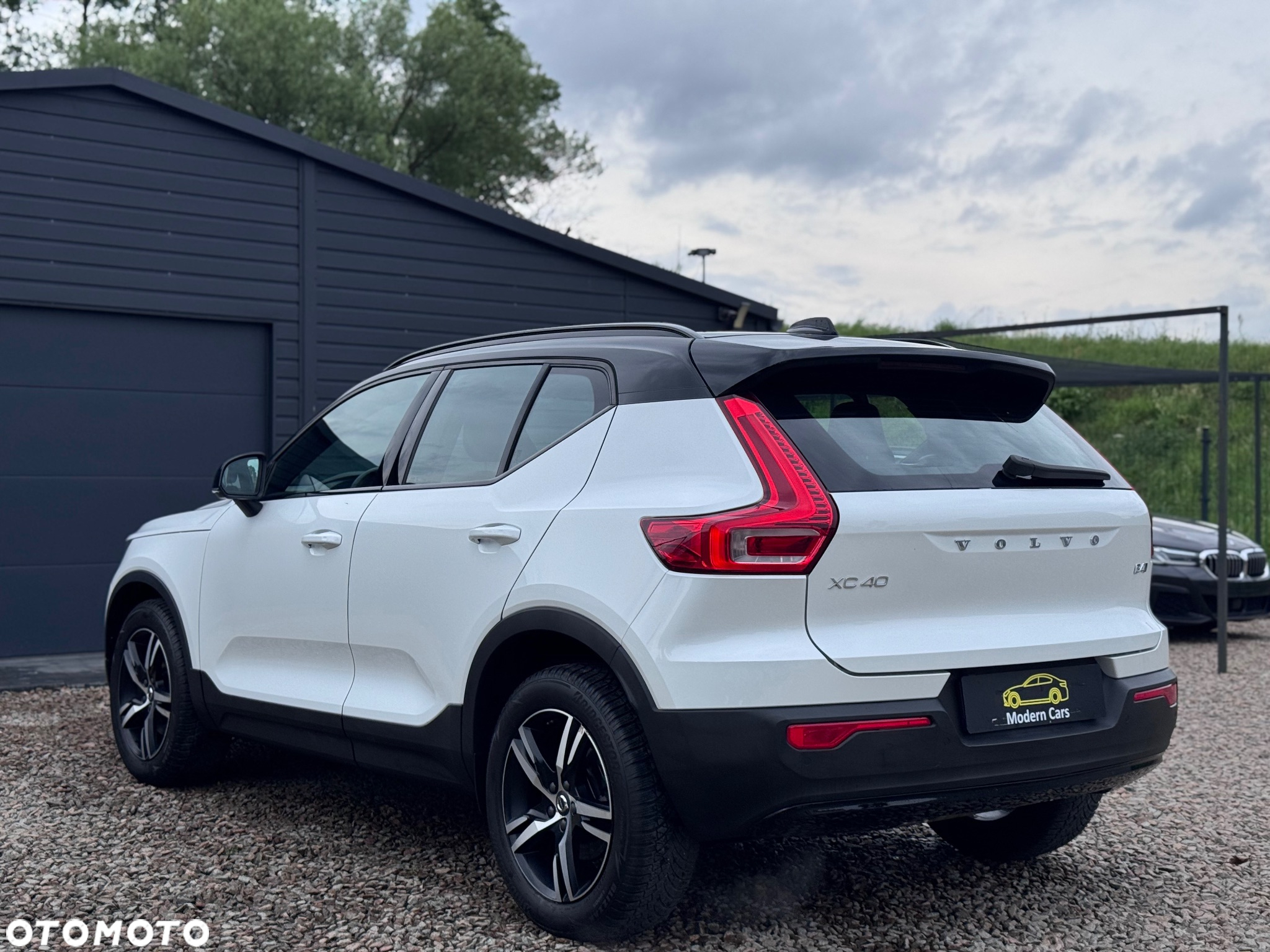 Volvo XC 40 B4 B AWD Geartronic RDesign - 18