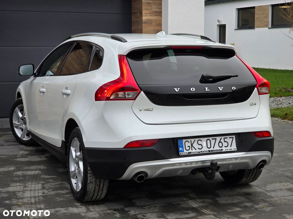 Volvo V40 Cross Country D4 Drive-E Momentum - 4