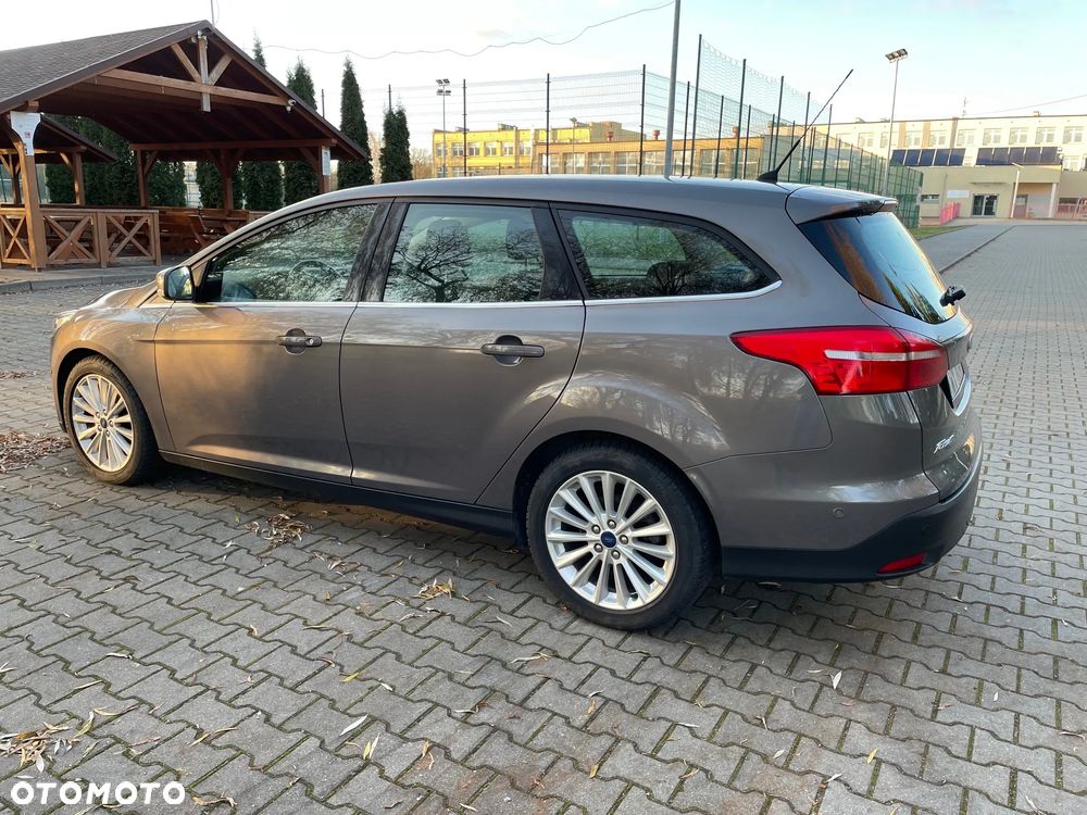 Ford Focus 1.5 EcoBoost Titanium ASS - 5