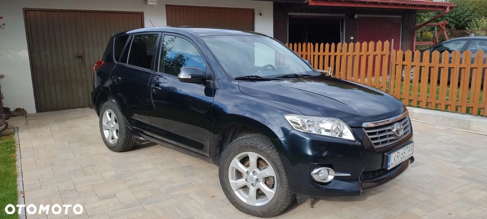 Toyota RAV4 - 1