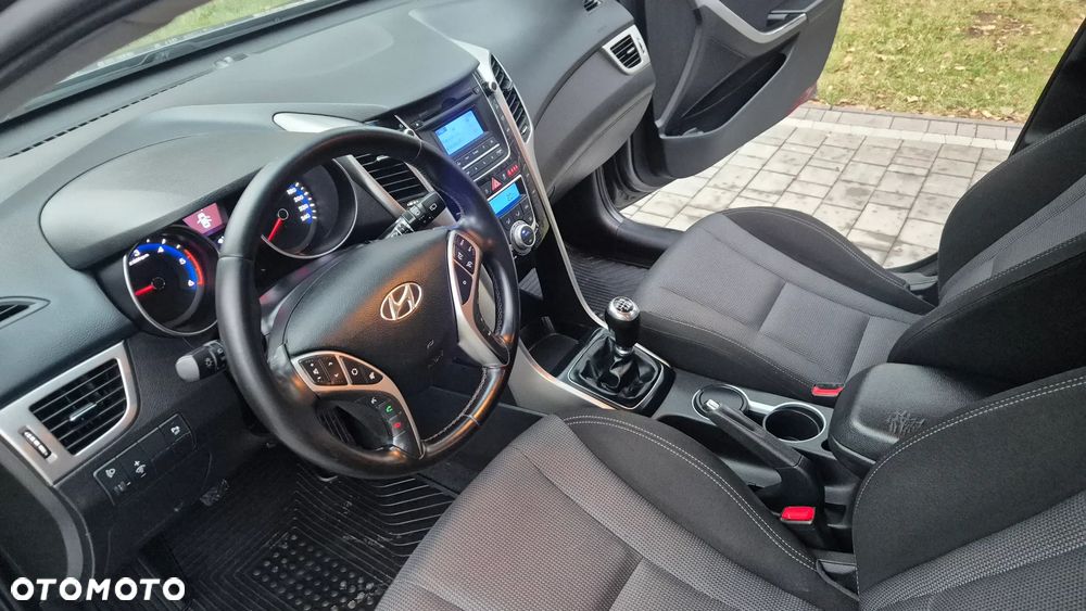 Hyundai i30 1.4 CRDi Advantage - 8