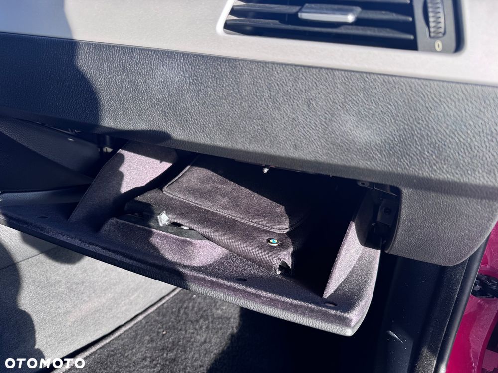 BMW Seria 3 320i Edition Exclusive - 16