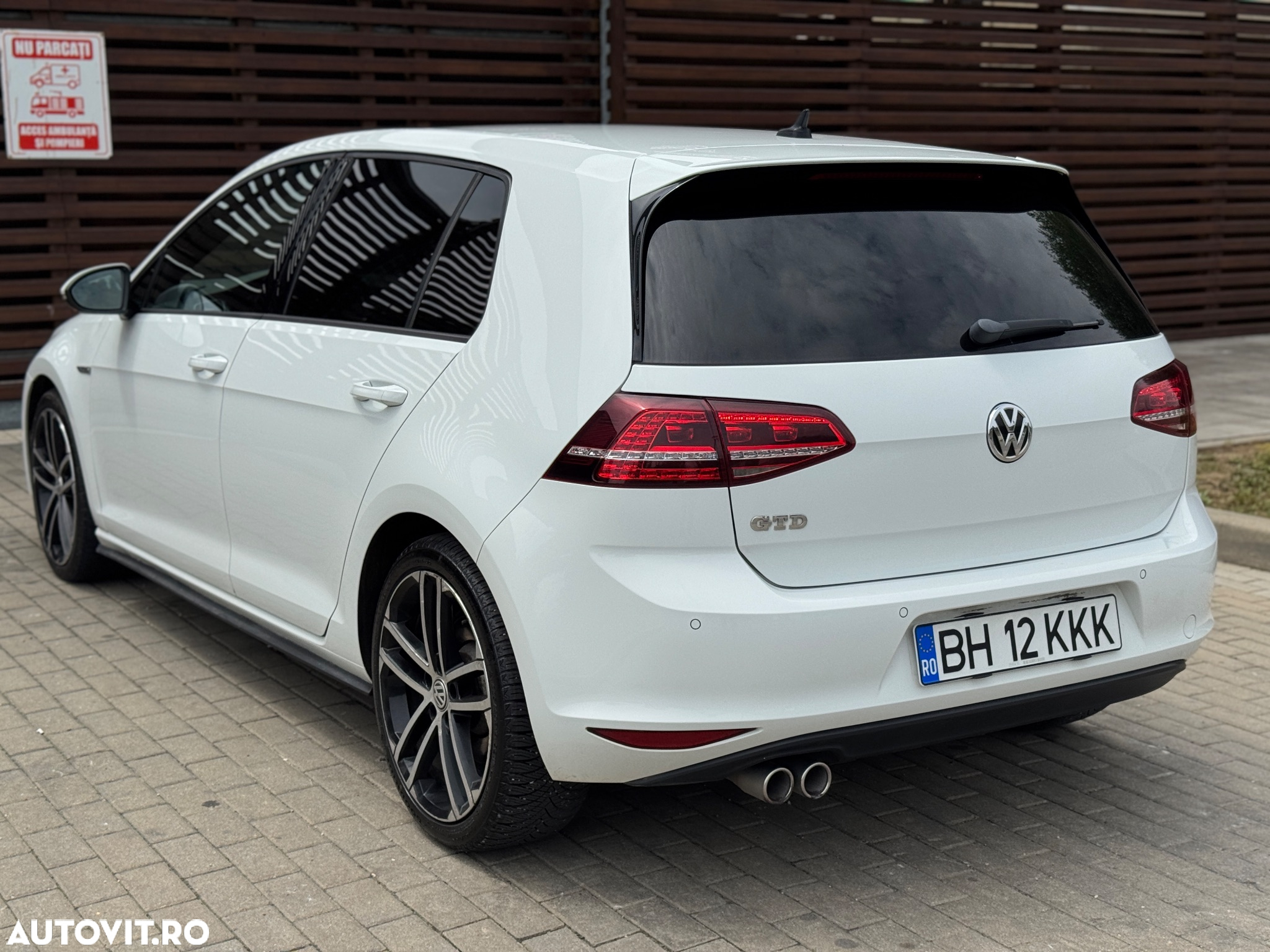 Volkswagen Golf 2.0 TDI DSG GTD - 5