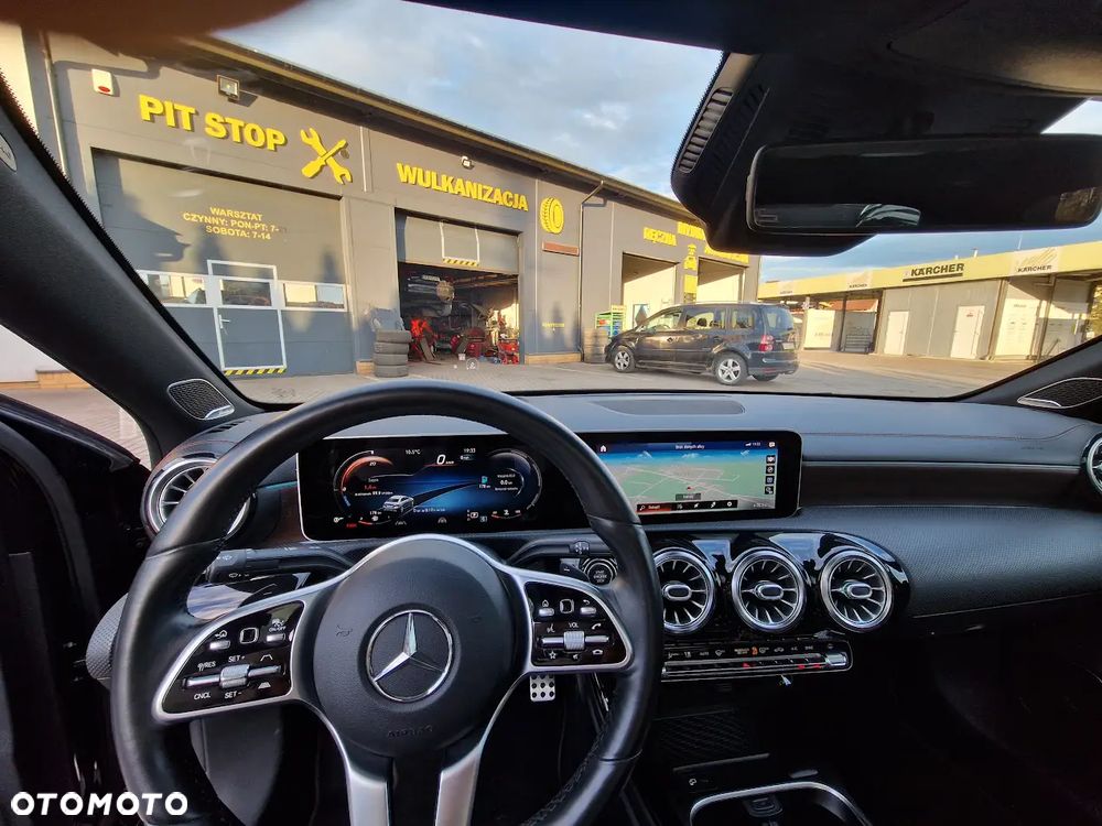 Mercedes-Benz Klasa A 220 4Matic 7G-DCT AMG Line - 12