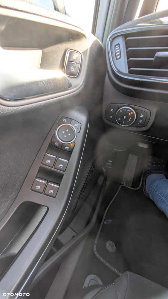 Ford Fiesta - 15