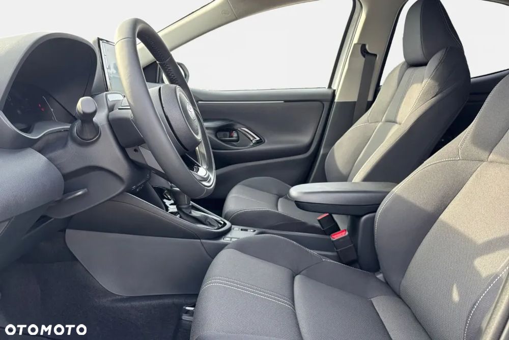 Toyota Yaris Hybrid 1.5 Style - 16