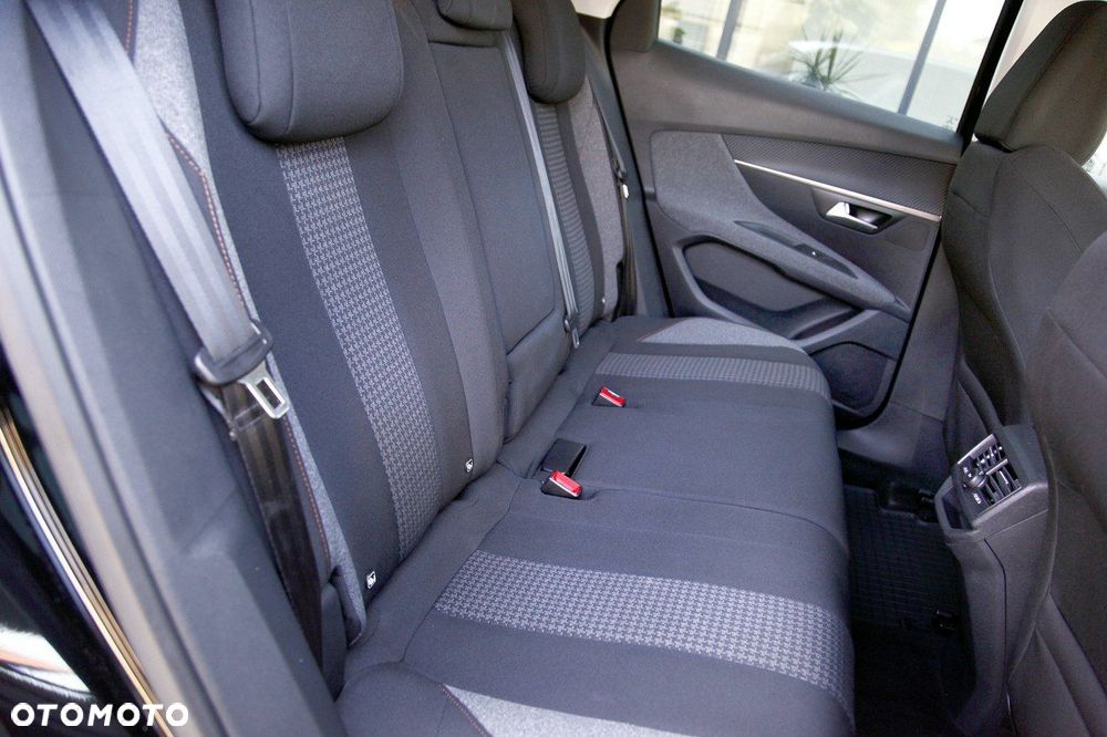 Peugeot 3008 PureTech 130 Style - 21