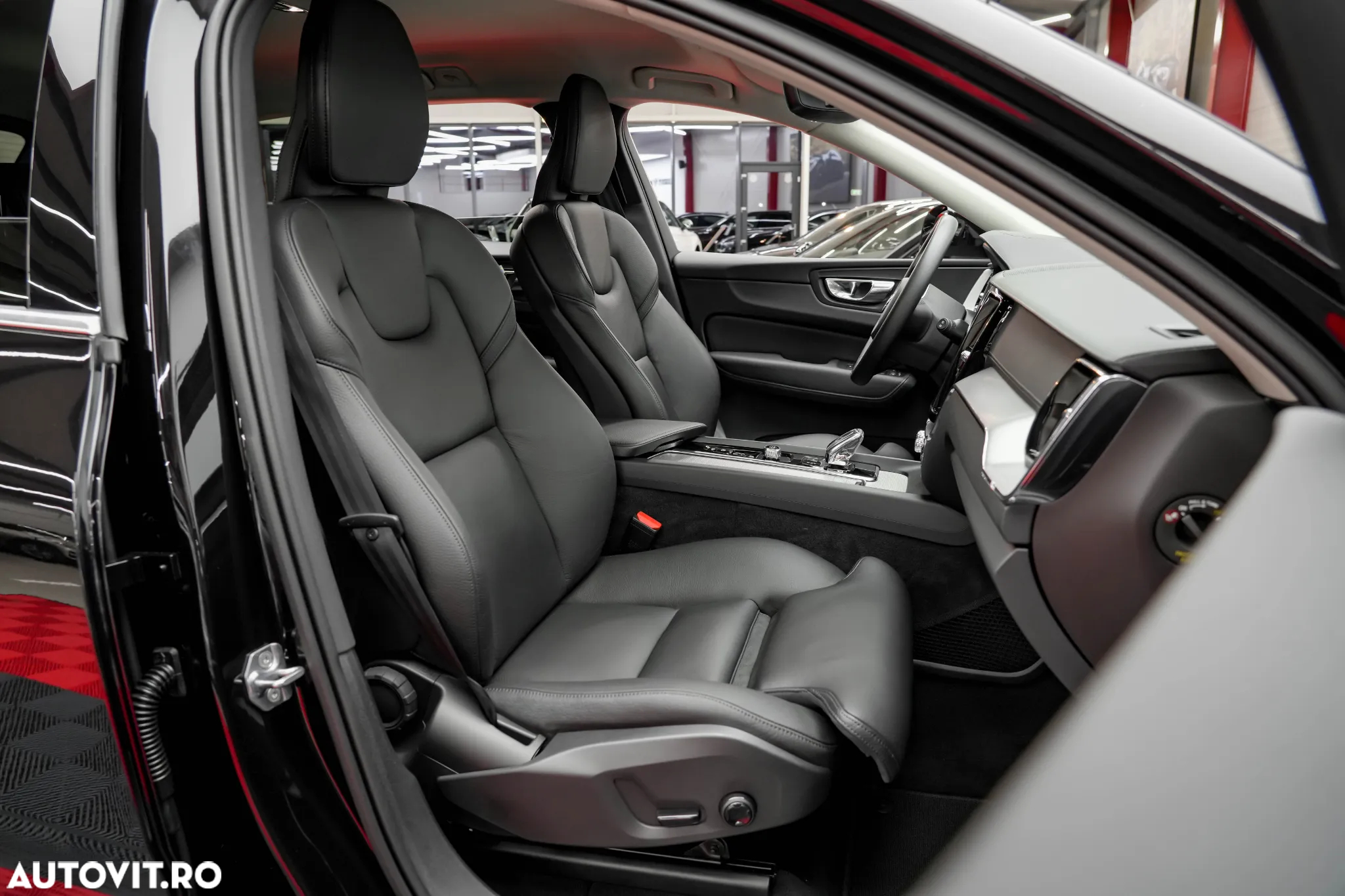 Volvo XC 60 B4 MHEV AWD Inscription - 3